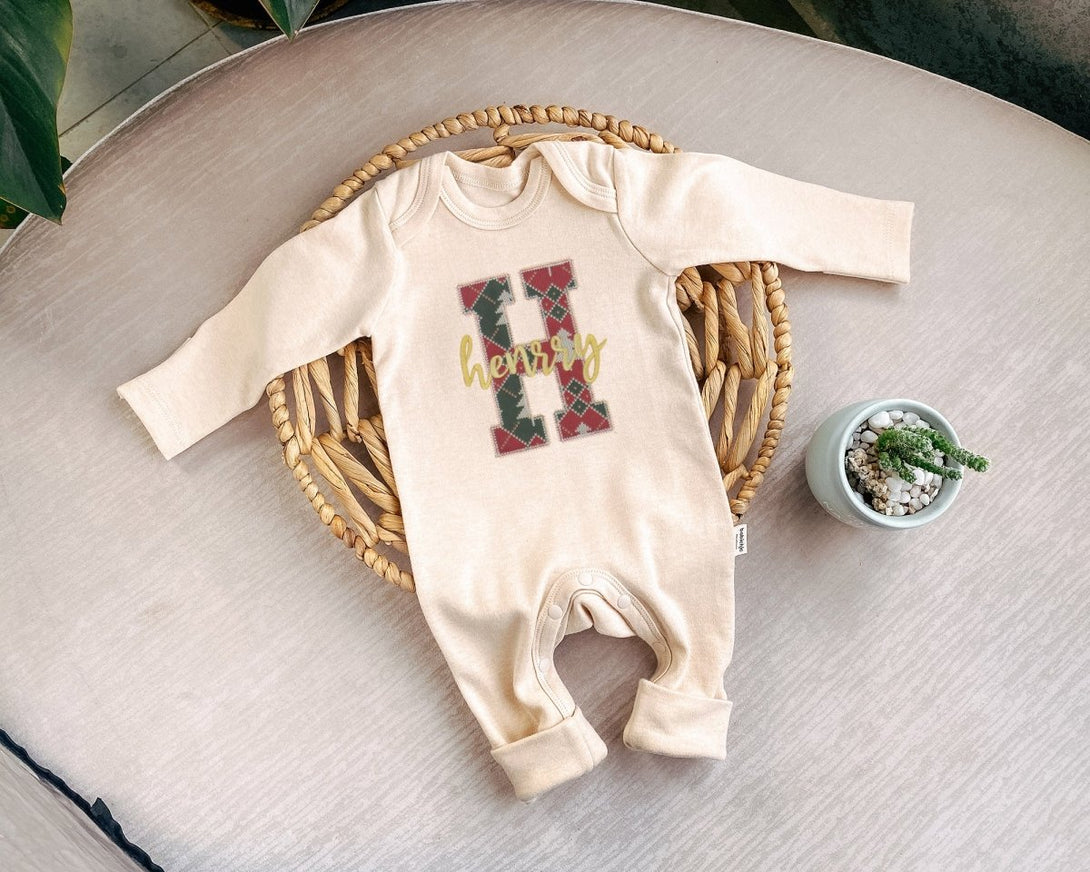 Personalized 1st Christmas baby boy Knitted Romper and Hat Set Embroidered - Christmas Newborn Gifts - Newborn Coming Home Outfit - BabiChic