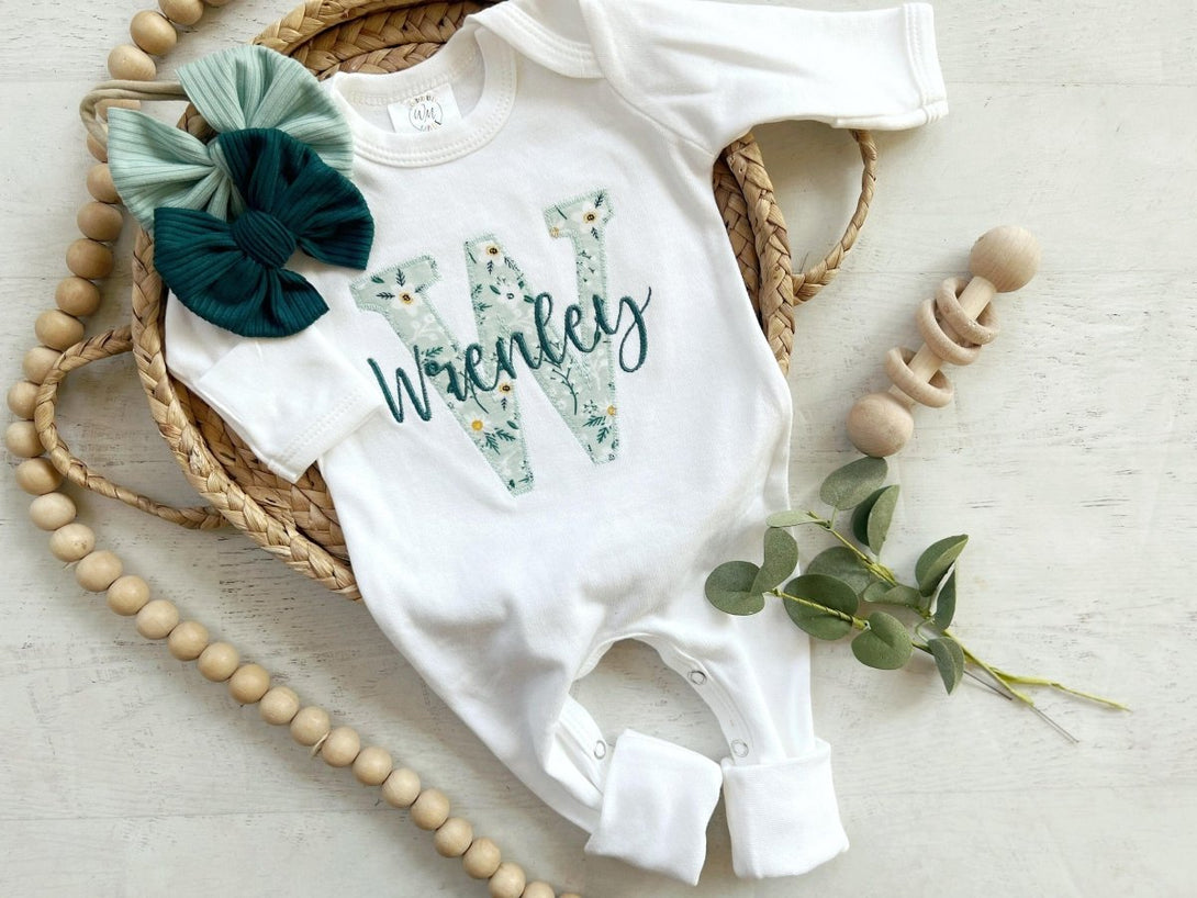 Personalized Baby Girl Romper, Custom Name Coming Home Outfit, Baby Shower Gift, Sleeper Footies - BabiChic