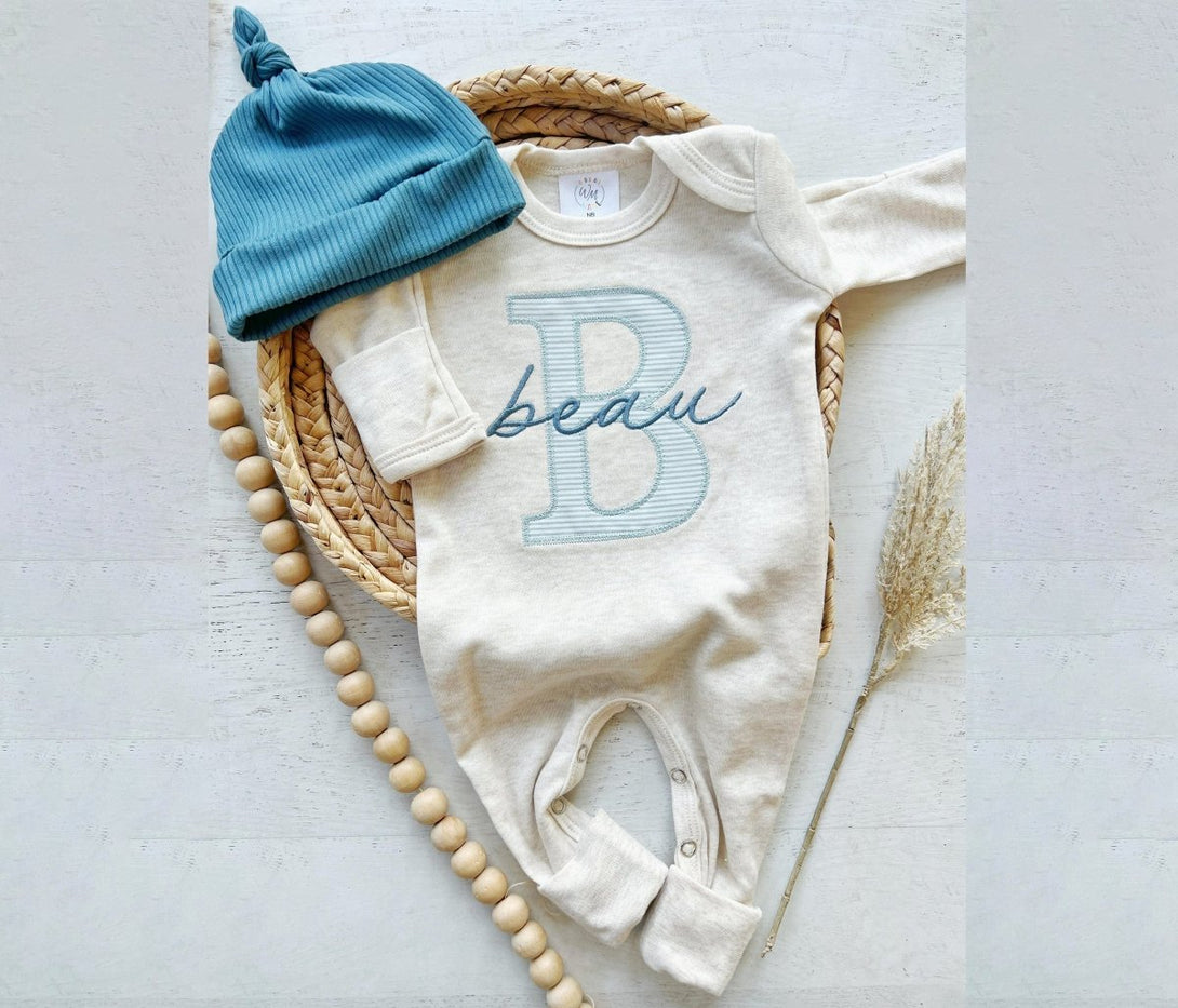 Personalized Neutral Baby Romper & Hat Set, Custom Infant Coming Home Outfit, Baby Shower Gift - BabiChic