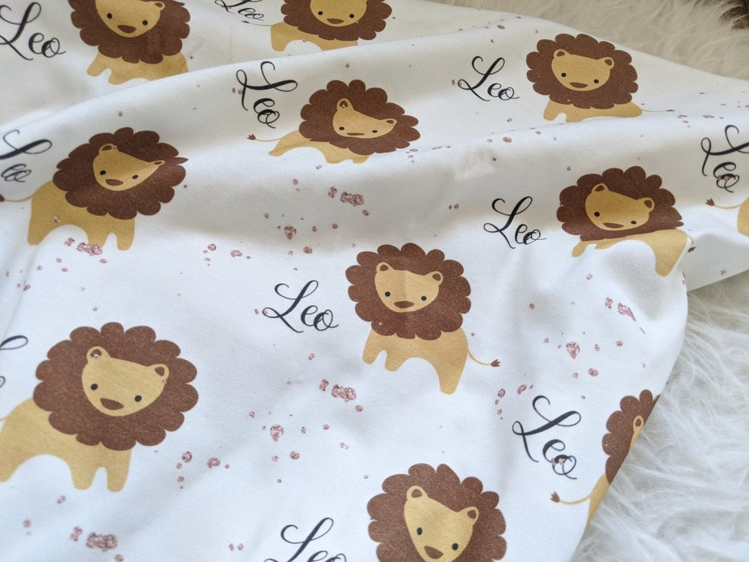 Personalized baby blanket and fold over hat, baby Lion personalized name swaddle, newborn baby girl baby boy, baby shower arrival baby gift - BabiChic