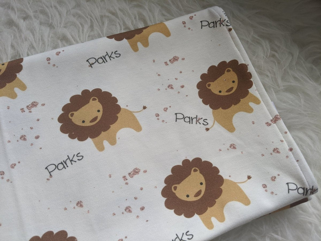 Personalized baby blanket and fold over hat, baby Lion personalized name swaddle, newborn baby girl baby boy, baby shower arrival baby gift - BabiChic