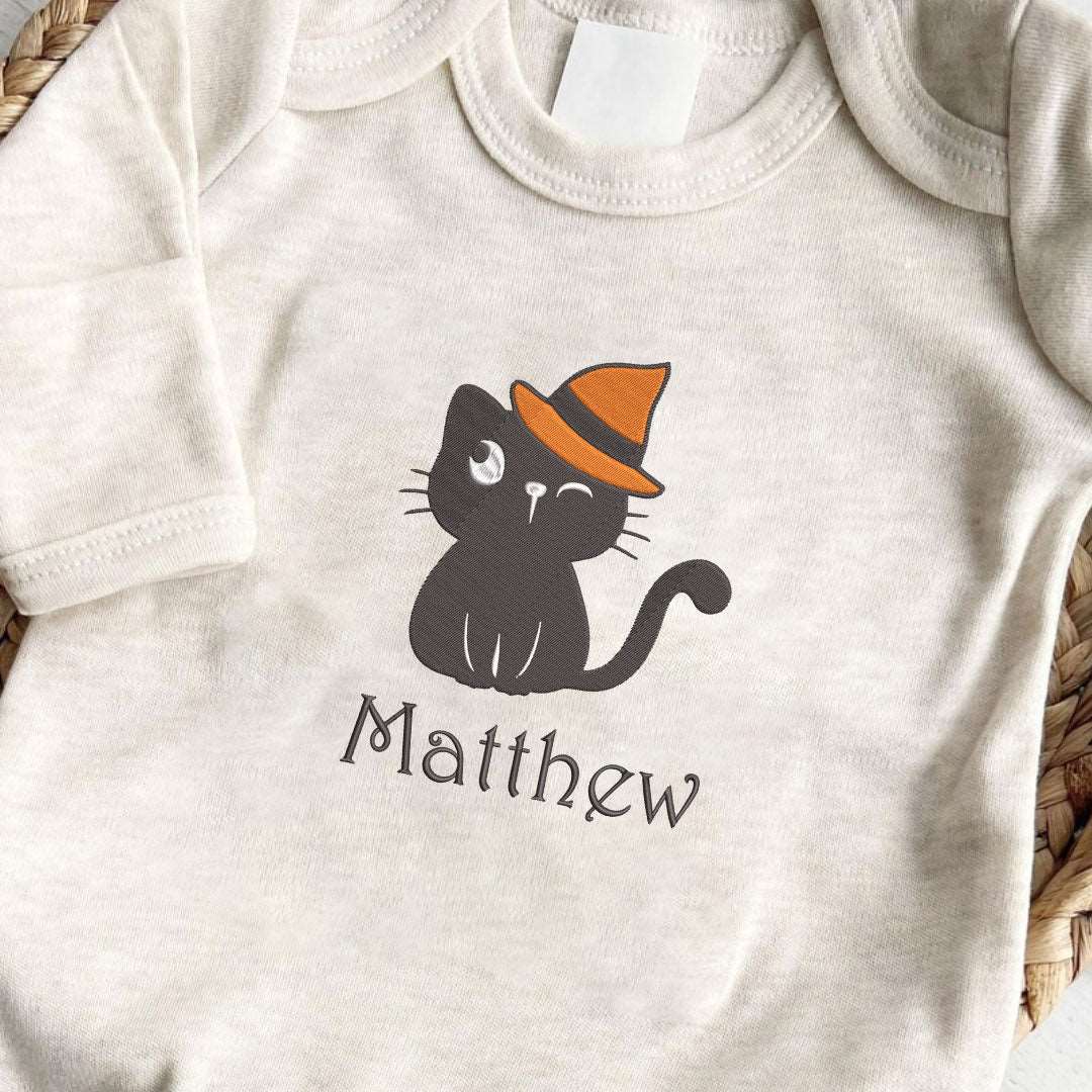 Personalized Baby Romper Embroidered Baby's Name & Cute Black Cat – Perfect For Newborn Halloween Costumes Outfit - BabiChic