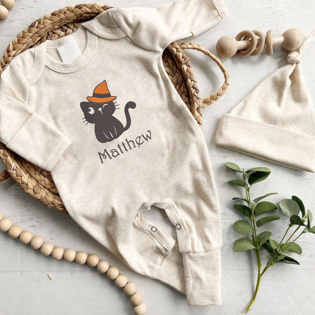 Personalized Baby Romper Embroidered Baby's Name & Cute Black Cat – Perfect For Newborn Halloween Costumes Outfit - BabiChic