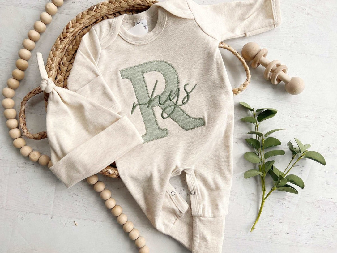 Personalized Baby Romper & Hat Set, Newborn Coming Home Outfit, Embroidered Baby Name, Baby Shower Gift - BabiChic