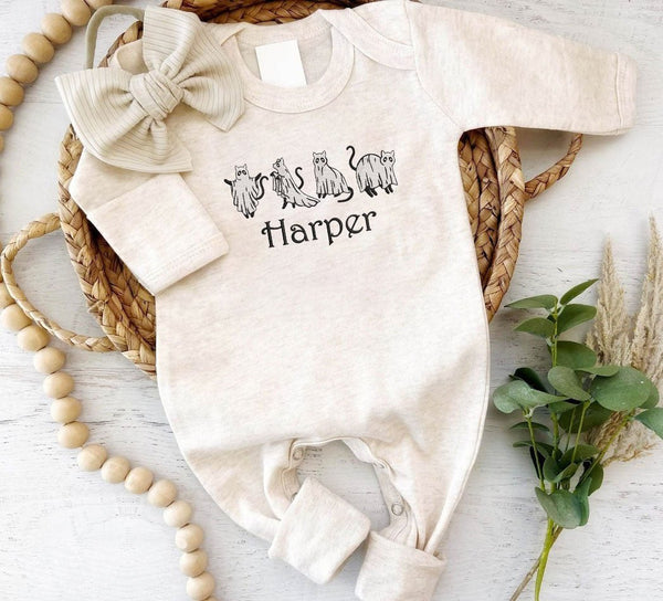 Personalized Baby Romper With Embroidered Baby's Name & Spooky Black Cat – Perfect for My First Funny Halloween - BabiChic
