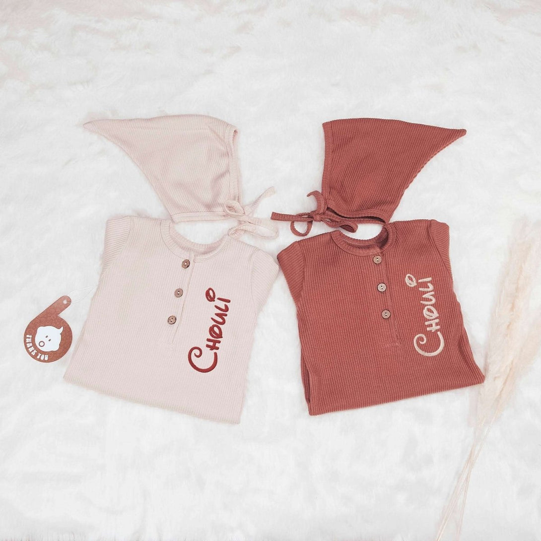 Personalized Long Sleeve Romper & Top Hat Set Gender Neutral Baby Clothes - Embroided Name - Baby Outfits For Family Gatherings - BabiChic