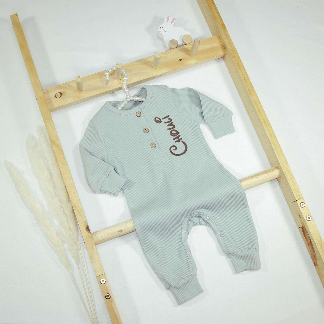 Personalized Long Sleeve Romper & Top Hat Set Gender Neutral Baby Clothes - Embroided Name - Baby Outfits For Family Gatherings or Walking - BabiChic